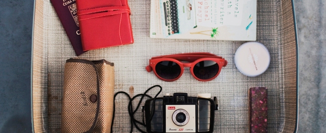 120802leadimagesuitcase