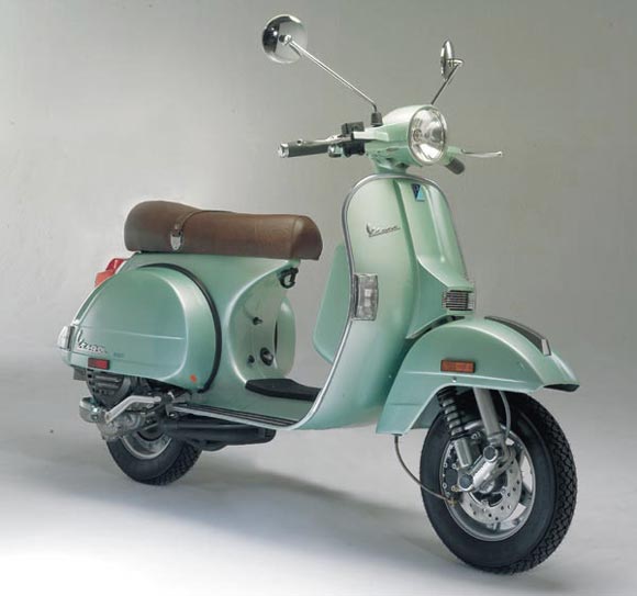 Vespa Offers Phoenix A Timeless Classic