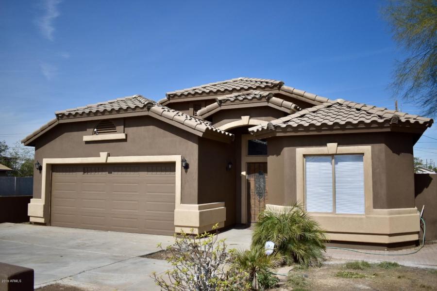 On the Market Custom Retreat in Tolleson In House
