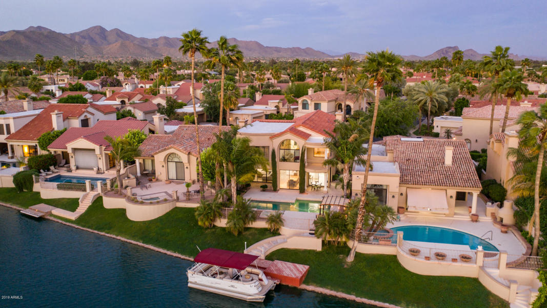 On the Market Lake Serena Waterfront Property In House