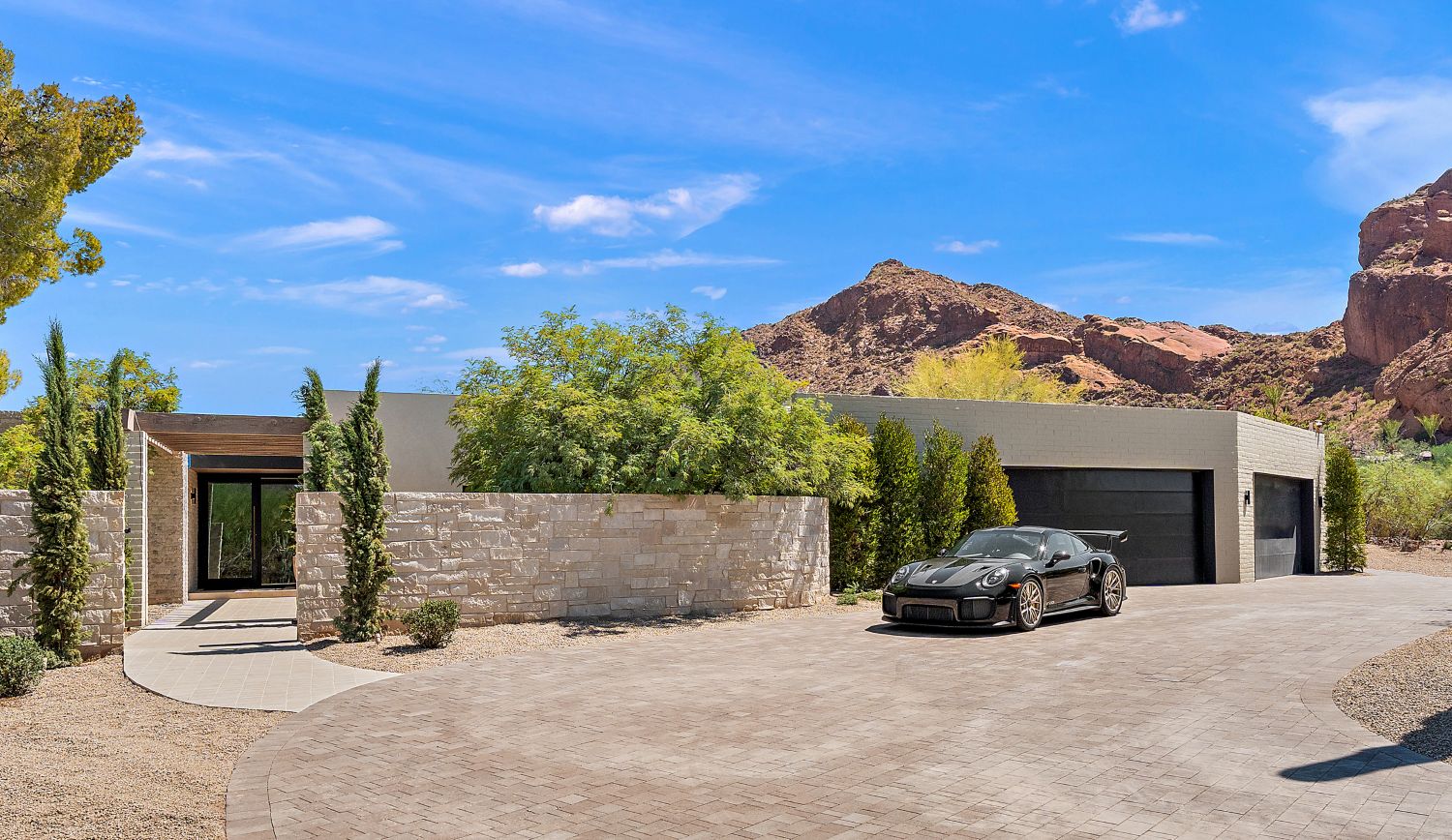 モナリホーム On the Market: A Mid-Century Modern Estate in Paradise Valley