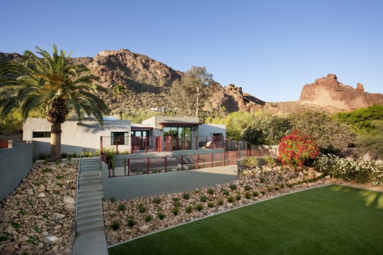 Spa House backyard