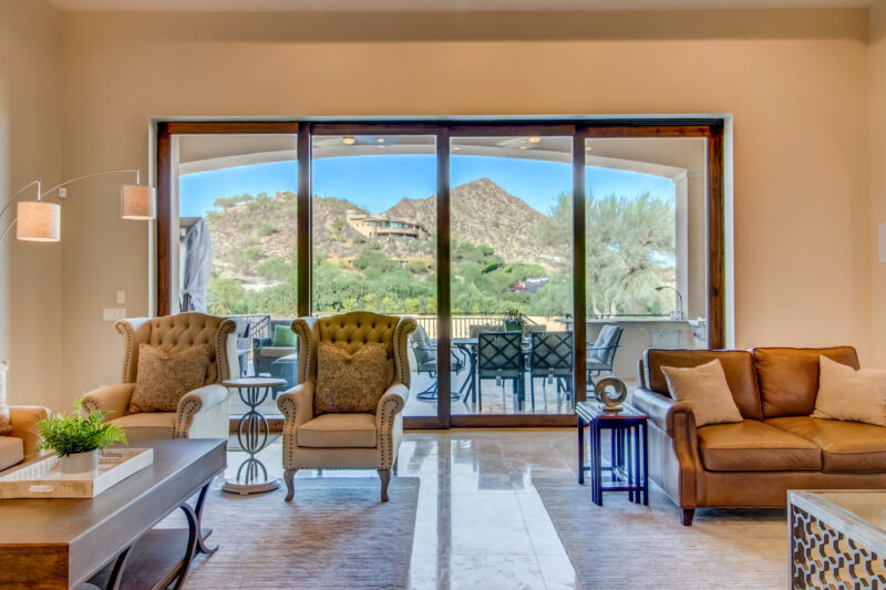 Luxury Rental Quartz Mountain Manor