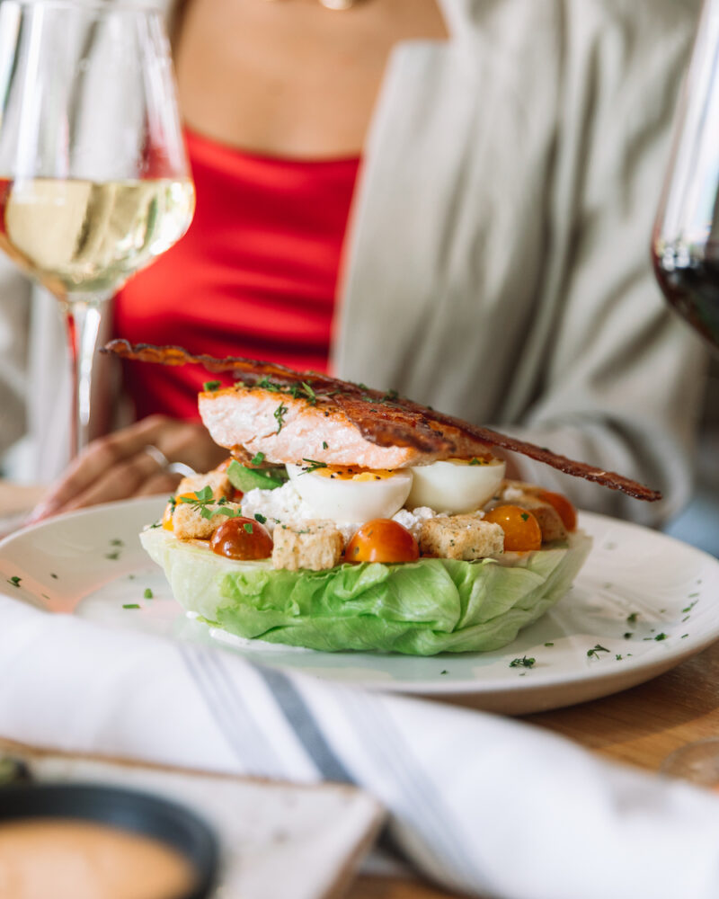 Moxies’s First Arizona Restaurant is Now Open at Scottsdale Fashion Square