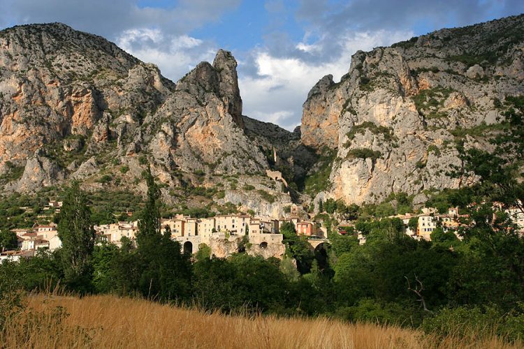 Moustiers_Ste_Marie_Provence_France