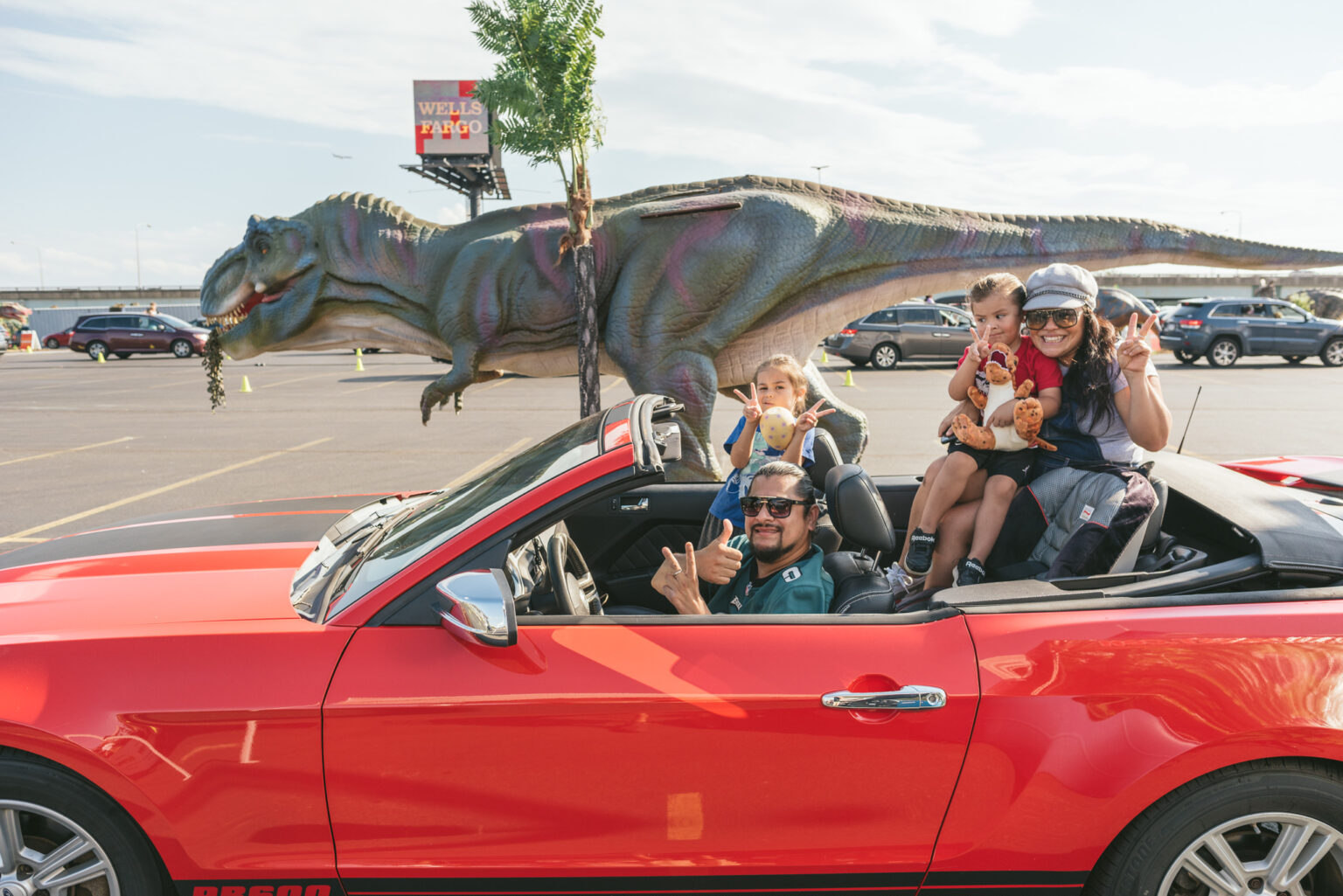 Jurassic Quest DriveThru Experience is Migrating to Glendale